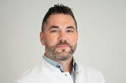 Dr. med. Nils Alt, Facharzt für Orthopädie und Unfallchirurgie Dr. med. Nils Alt, Facharzt für Orthopädie und Unfallchirurgie